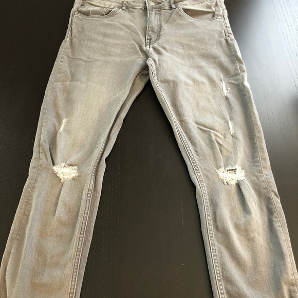 H&M Gray Distressed Skinny Jeans - Picture 5 of 6